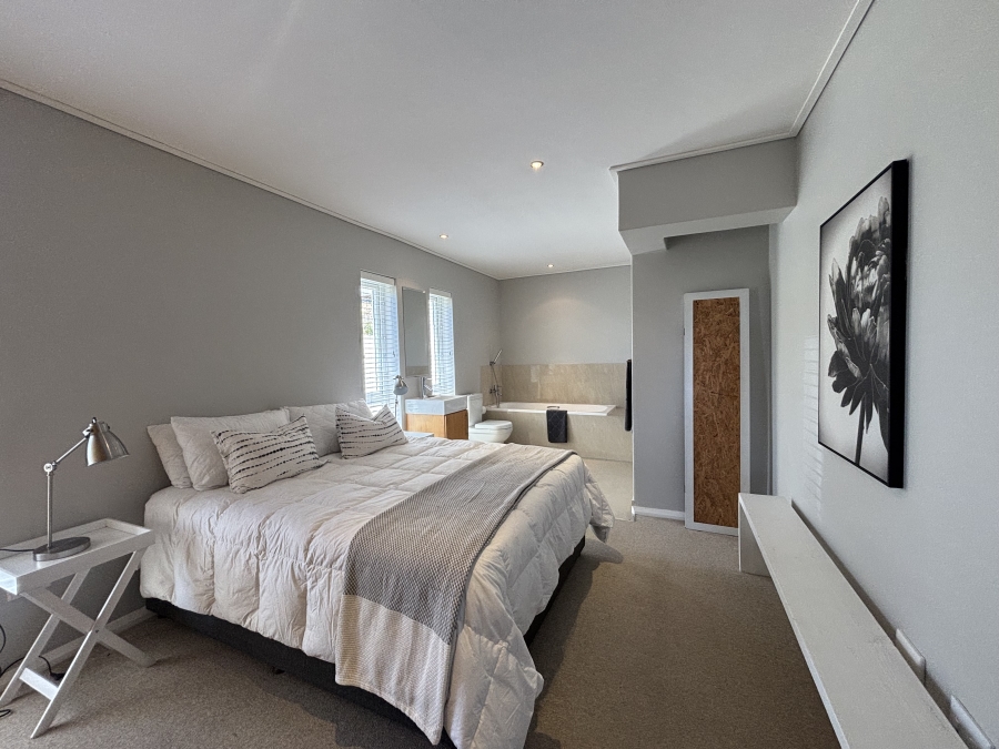 To Let 2 Bedroom Property for Rent in Summerstrand Eastern Cape